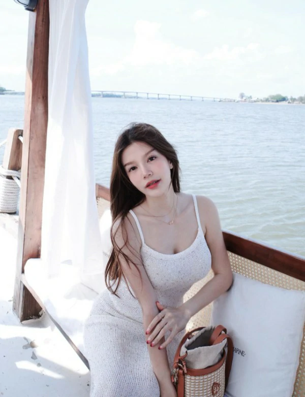 Mint Nitchawee กดติดตาม 