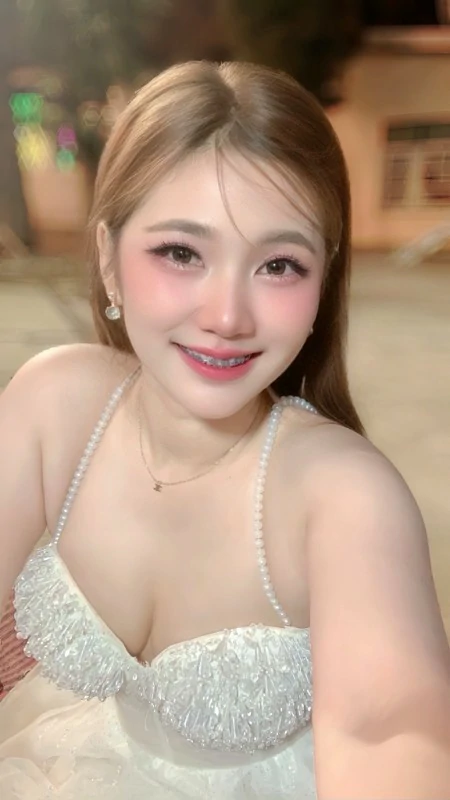 namfonpimchanokk นักร้อง