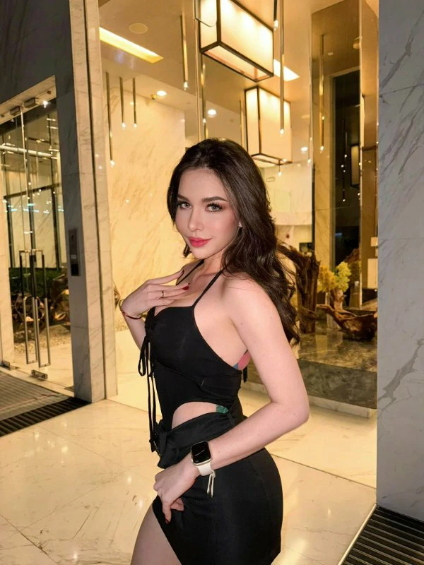 moni maxim Instagram