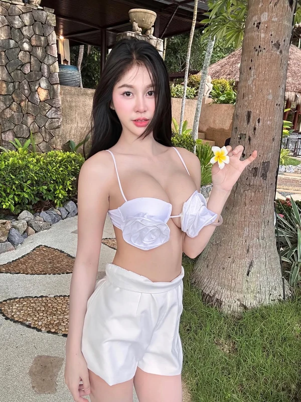 ฟิล์ม นิรวรรณ