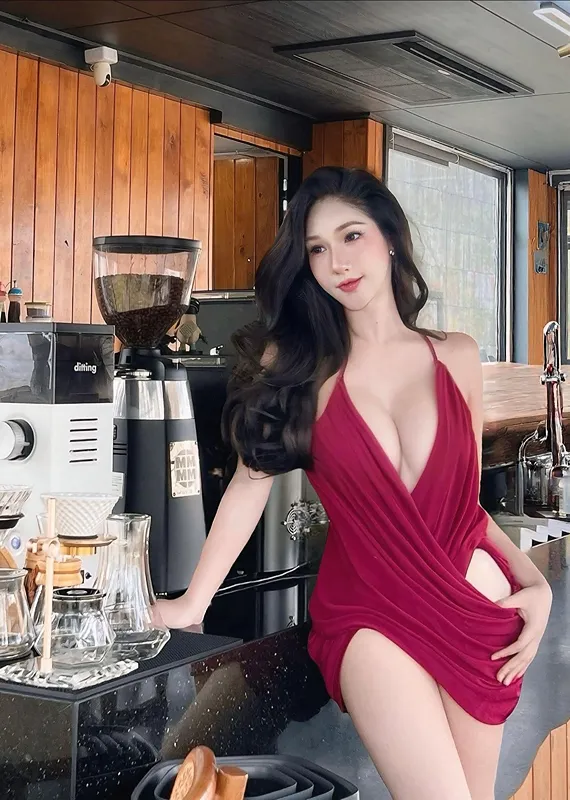 Yana Yanaphat 2