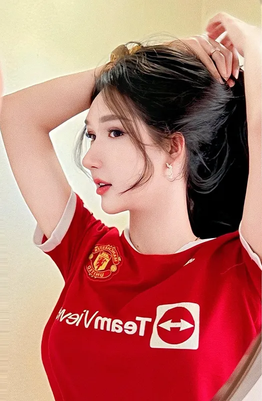Yana Yanaphat 7